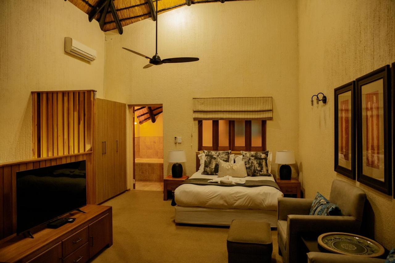 Inyamatane - Kruger Park Lodge Hazyview Bagian luar foto